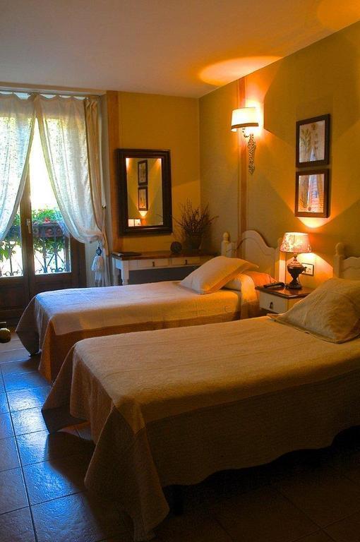 Hotel Casa Frauca Sarvisé Szoba fotó