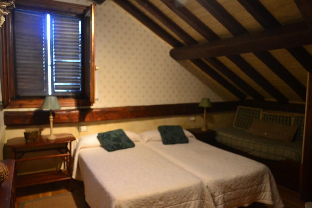 Hotel Casa Frauca Sarvisé Szoba fotó